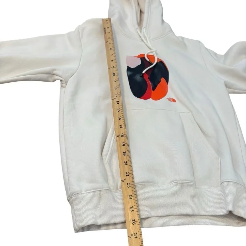 North Face Heavyweight Hoodie. Size Men’s Small. Great Condition!!
